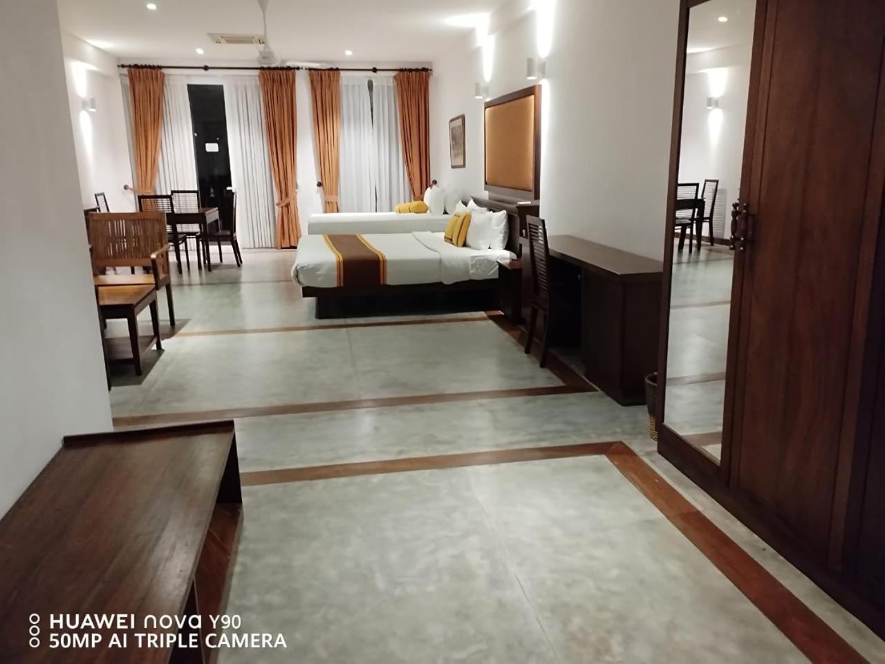 Refresh Hotel Hikkaduwa Luaran gambar