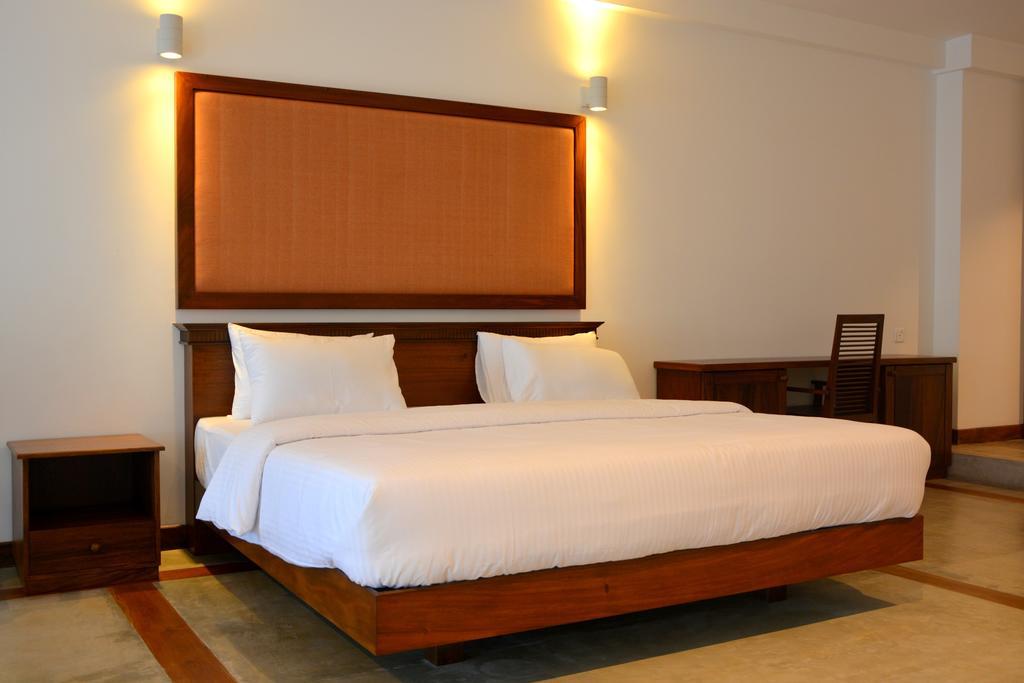 Refresh Hotel Hikkaduwa Bilik gambar